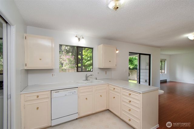 370 Dungeness Meadows, Sequim, WA 98382