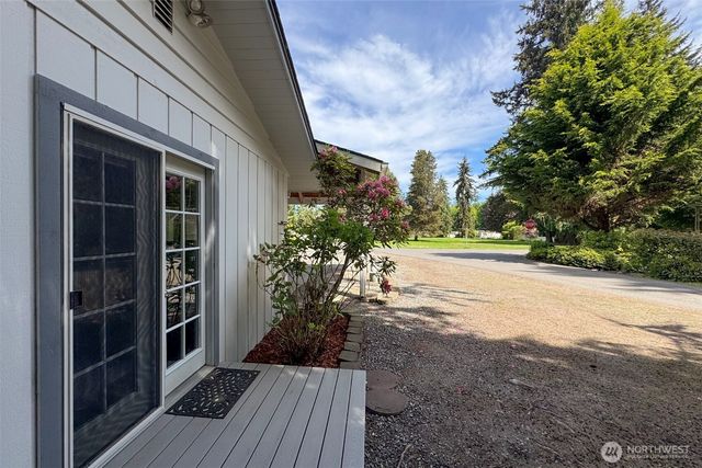 370 Dungeness Meadows, Sequim, WA 98382