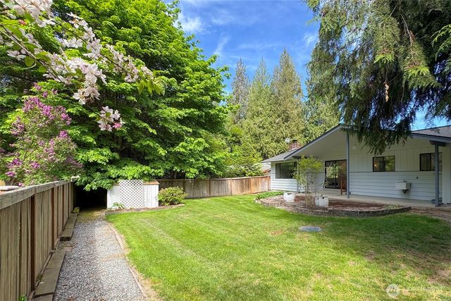 370 Dungeness Meadows, Sequim, WA 98382
