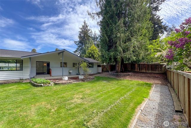 370 Dungeness Meadows, Sequim, WA 98382