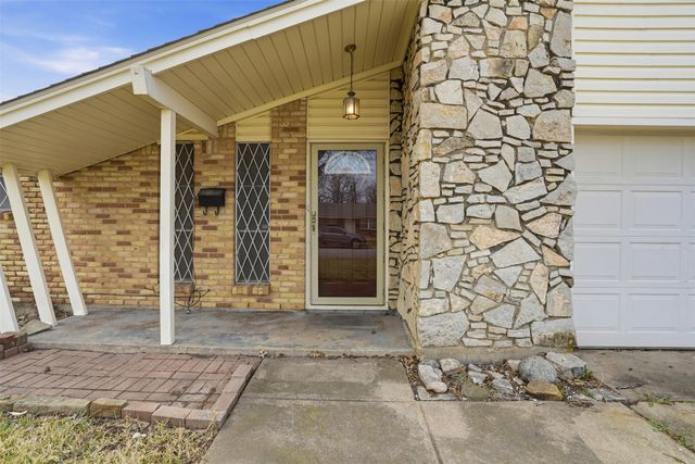 405 Marion Lane, Burleson, TX 76028