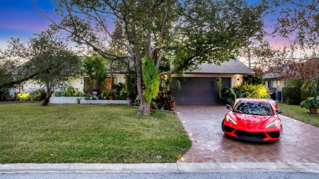 4076 SOUTHWELL WAY, Sarasota, FL 34241