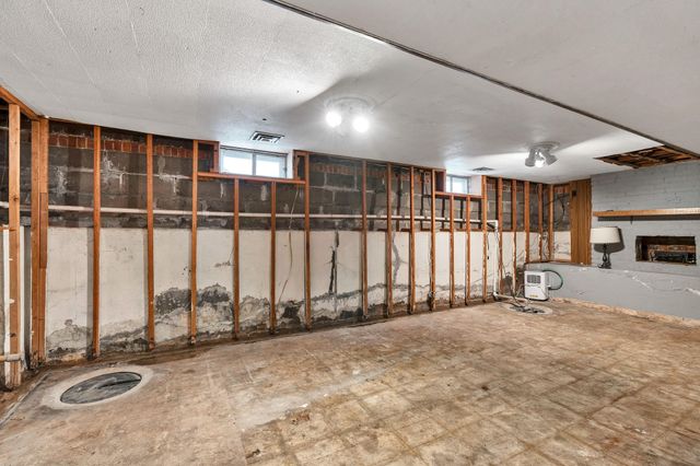 4123 E English, Wichita, KS 67218