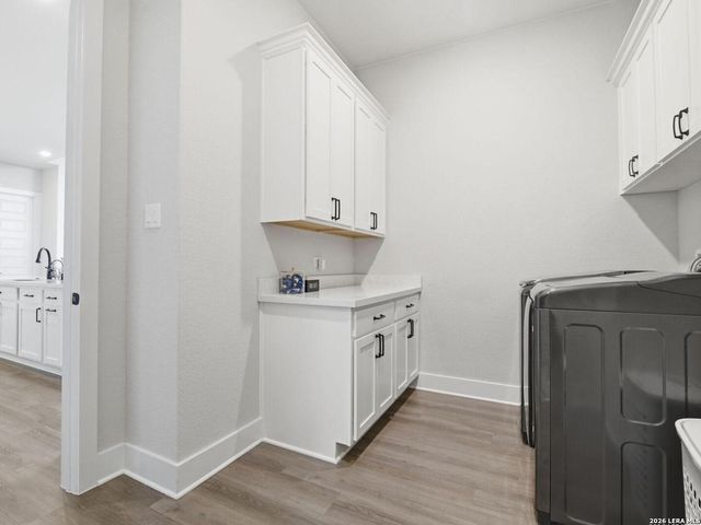 199 POE PKWY, Castroville, TX 78009