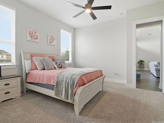 199 POE PKWY, Castroville, TX 78009