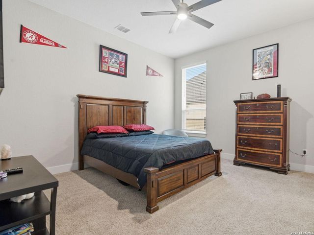 199 POE PKWY, Castroville, TX 78009