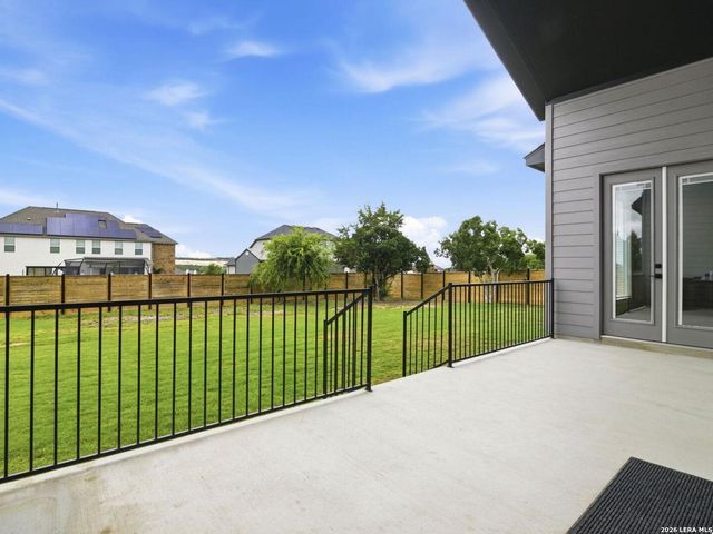 199 POE PKWY, Castroville, TX 78009