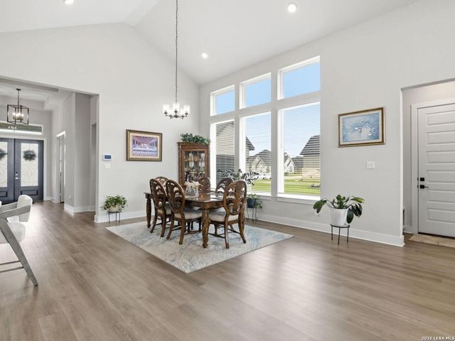 199 POE PKWY, Castroville, TX 78009