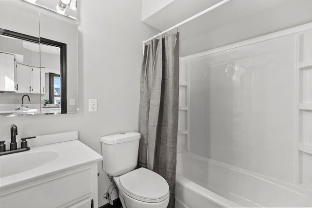 1018 ARTHUR AVENUE, Oshkosh, WI 54902