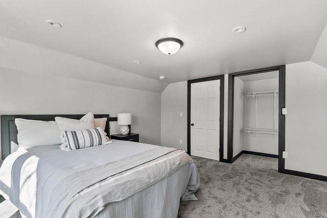 1018 ARTHUR AVENUE, Oshkosh, WI 54902