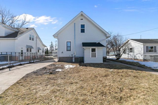 1018 ARTHUR AVENUE, Oshkosh, WI 54902