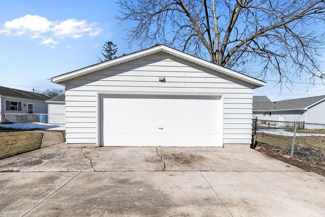 1018 ARTHUR AVENUE, Oshkosh, WI 54902