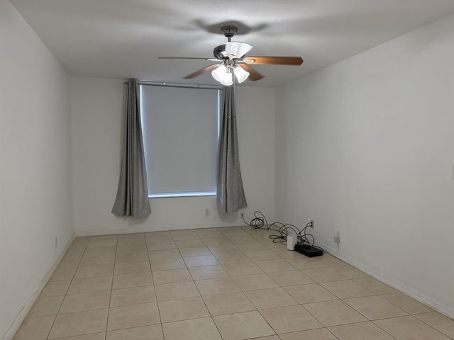 8311 Sands Point Boulevard 106, Tamarac, FL 33321
