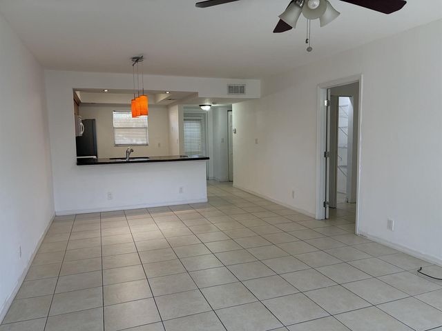 8311 Sands Point Boulevard 106, Tamarac, FL 33321
