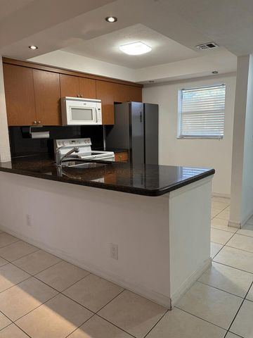 8311 Sands Point Boulevard 106, Tamarac, FL 33321