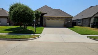 905 Cloudlock Drive, Saginaw, TX 76179