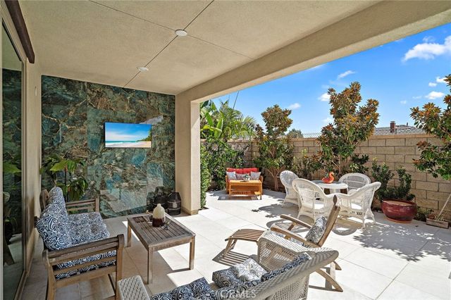 9896 Heron Avenue, Fountain Valley, CA 92708