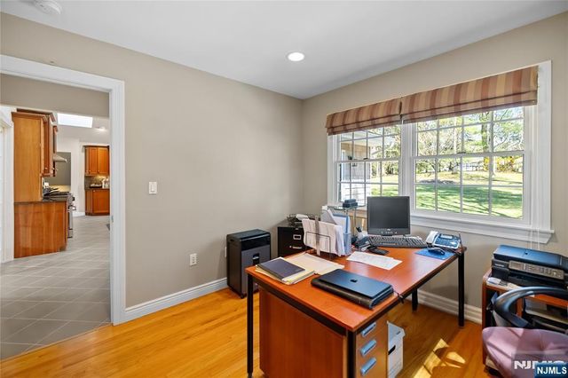 548 Rivervale Road, River Vale, NJ 07675