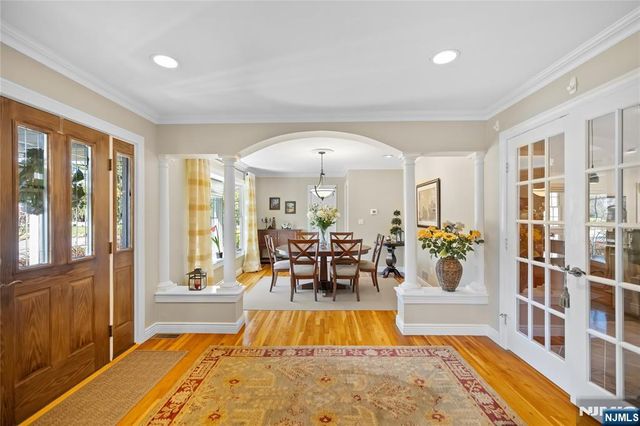 548 Rivervale Road, River Vale, NJ 07675