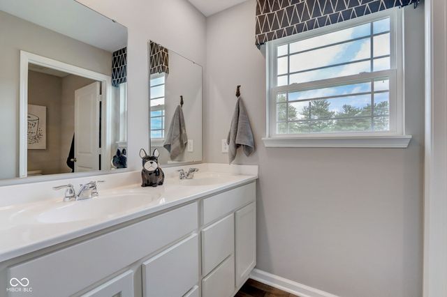 9108 Steinbeck Lane, Indianapolis, IN 46239