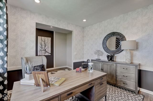 9108 Steinbeck Lane, Indianapolis, IN 46239