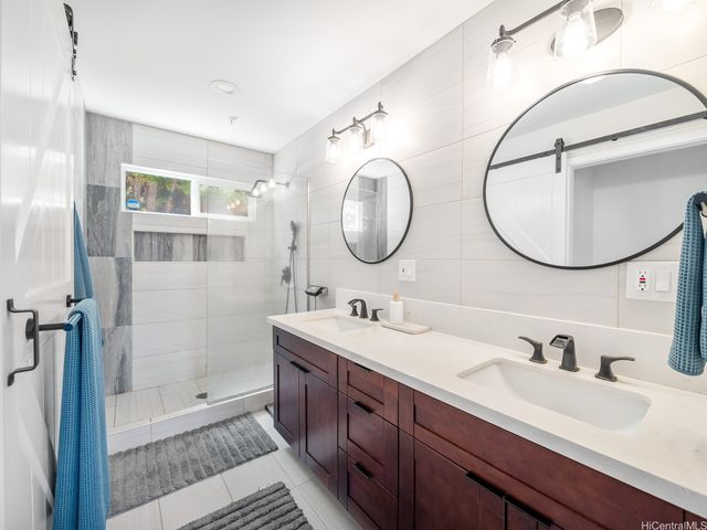 3616 Sierra Drive, Honolulu, HI 96816