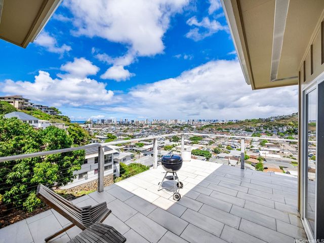3616 Sierra Drive, Honolulu, HI 96816