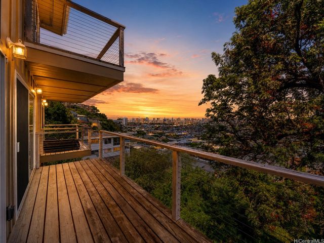 3616 Sierra Drive, Honolulu, HI 96816