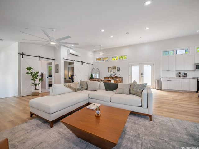 3616 Sierra Drive, Honolulu, HI 96816