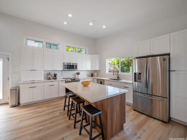 3616 Sierra Drive, Honolulu, HI 96816