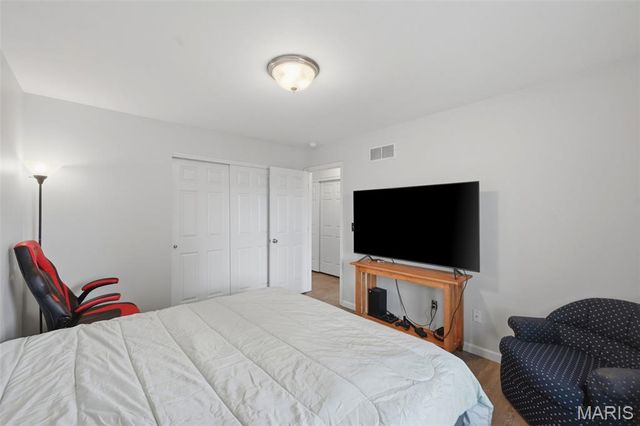 404 Shady River Drive, O'fallon, MO 63366
