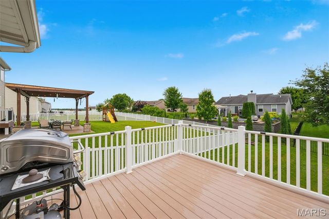 404 Shady River Drive, O'fallon, MO 63366