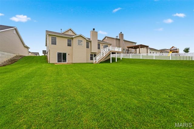 404 Shady River Drive, O'fallon, MO 63366