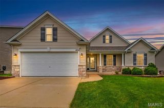 404 Shady River Drive, O'fallon, MO 63366