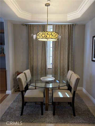 10595 Ashton Avenue 201, Los Angeles, CA 90024