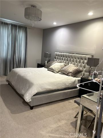 10595 Ashton Avenue 201, Los Angeles, CA 90024