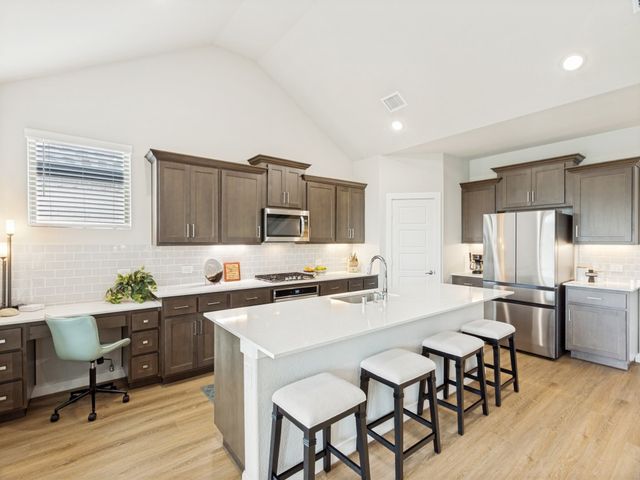 10613 Smiths Bend Road, Fort Worth, TX 76126