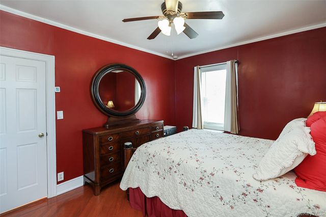 95-20 239th Street, Floral Park, NY 11001