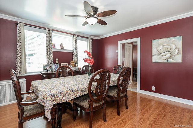 95-20 239th Street, Floral Park, NY 11001