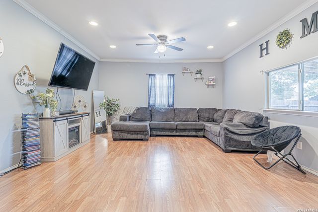 9554 Celine, San Antonio, TX 78250