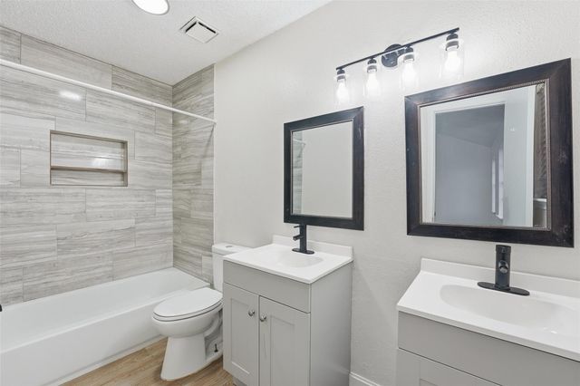 1054 Somercotes Lane, Channelview, TX 77530