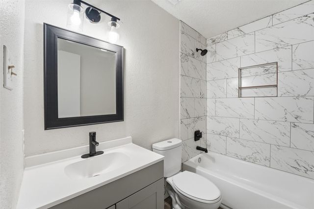 1054 Somercotes Lane, Channelview, TX 77530