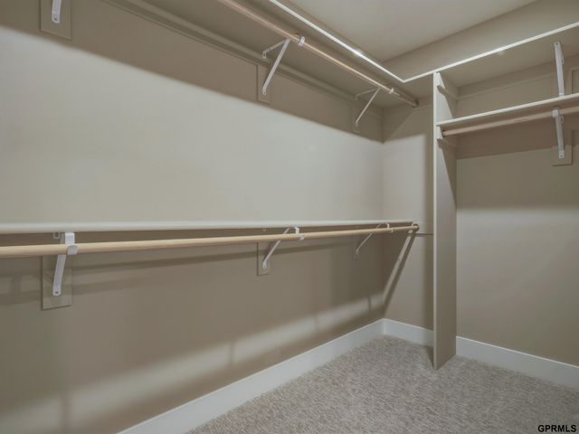 20055 Piney Creek Drive, Elkhorn, NE 68022