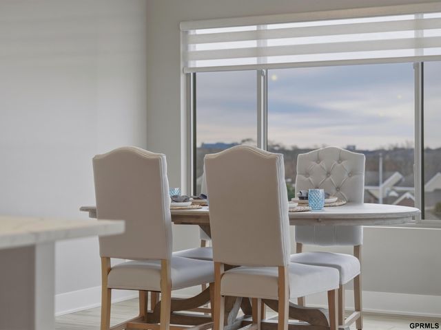 20055 Piney Creek Drive, Elkhorn, NE 68022