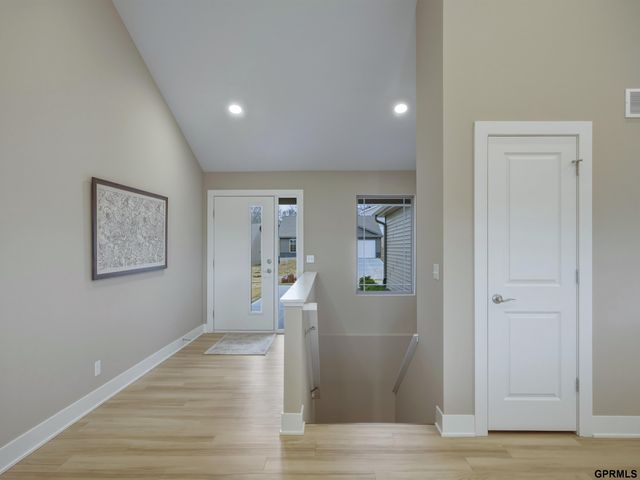 20055 Piney Creek Drive, Elkhorn, NE 68022