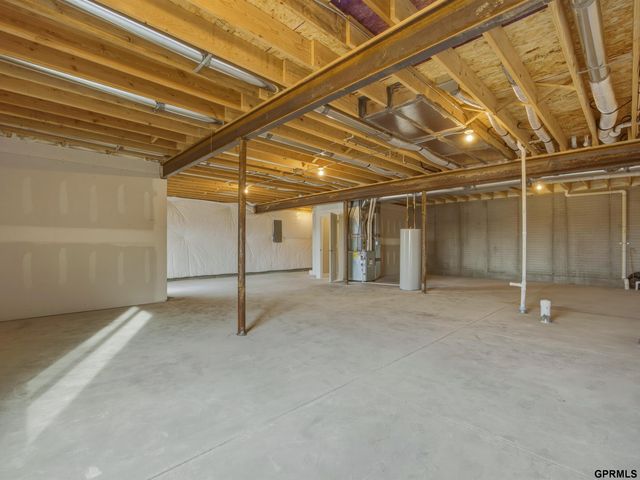 20055 Piney Creek Drive, Elkhorn, NE 68022