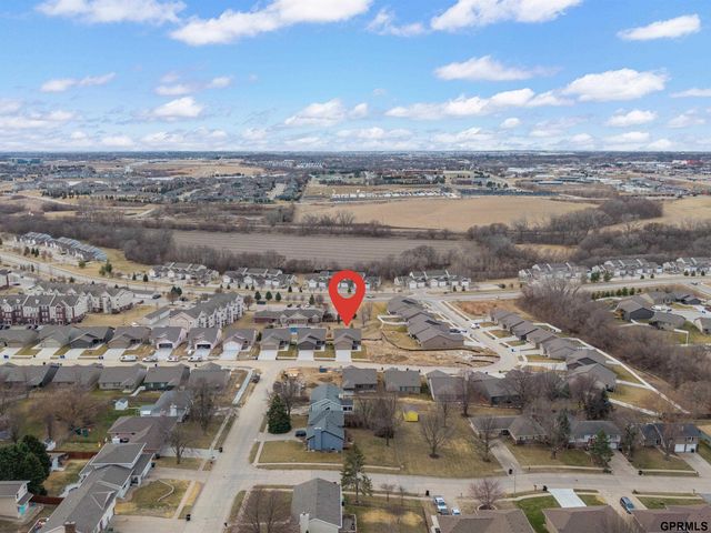 20055 Piney Creek Drive, Elkhorn, NE 68022