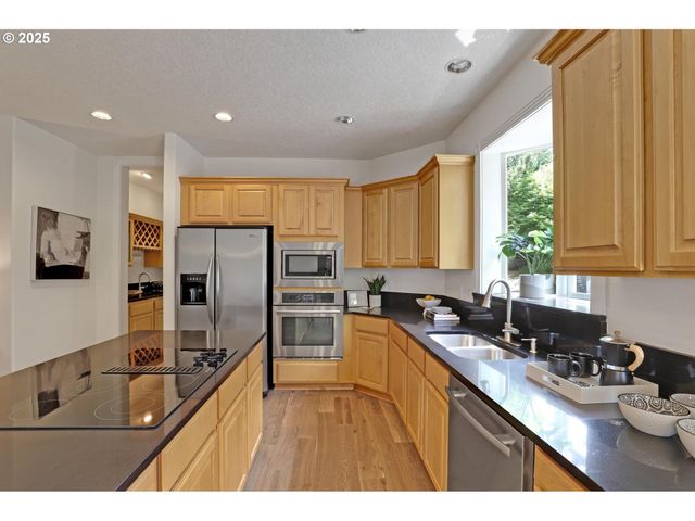 15017 Sw TELLURIDE Ter, Beaverton, OR 97007