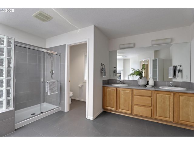 15017 Sw TELLURIDE Ter, Beaverton, OR 97007