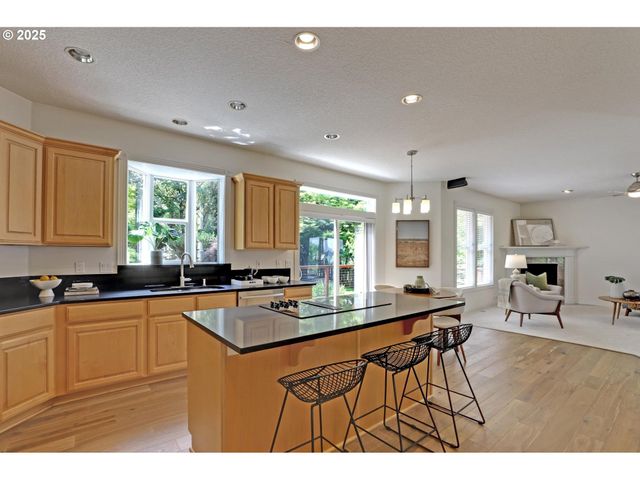 15017 Sw TELLURIDE Ter, Beaverton, OR 97007